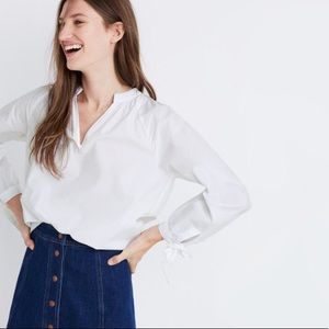 Tie-Sleeve popover top in eyelet white